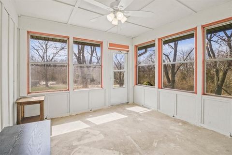 Tiny photo for 12425 Northern Avenue, Liberty, MO 64068 (MLS # 2609673)