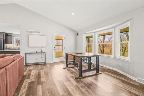 Tiny photo for 12425 Northern Avenue, Liberty, MO 64068 (MLS # 2609673)