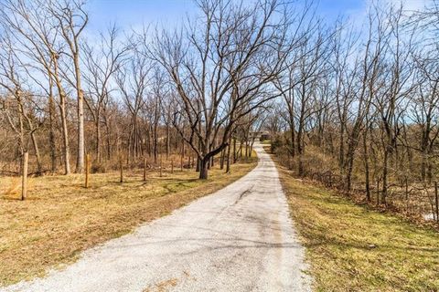 Tiny photo for 12425 Northern Avenue, Liberty, MO 64068 (MLS # 2609673)