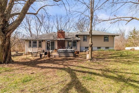 Tiny photo for 12425 Northern Avenue, Liberty, MO 64068 (MLS # 2609673)