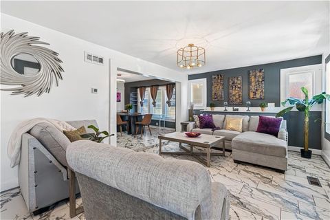 Photo of 4031 S Benton Avenue, Kansas City, MO 64130 (MLS # 2614408)