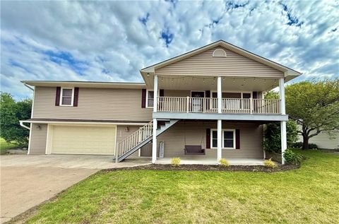 302 W 16TH Street Maryville MO 64468