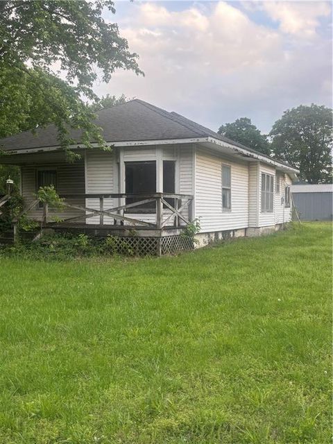 MLS: 2618226