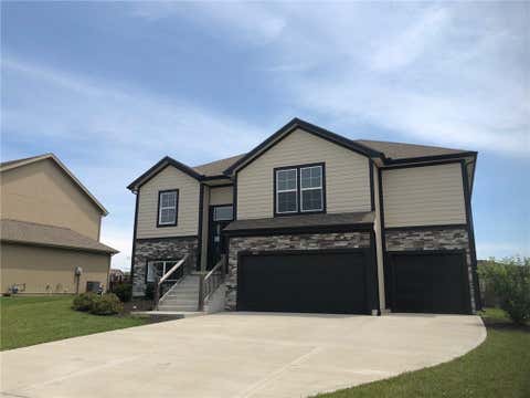 Photo of 1483 N 162nd Court, Basehor, KS 66007 (MLS # 2629399)