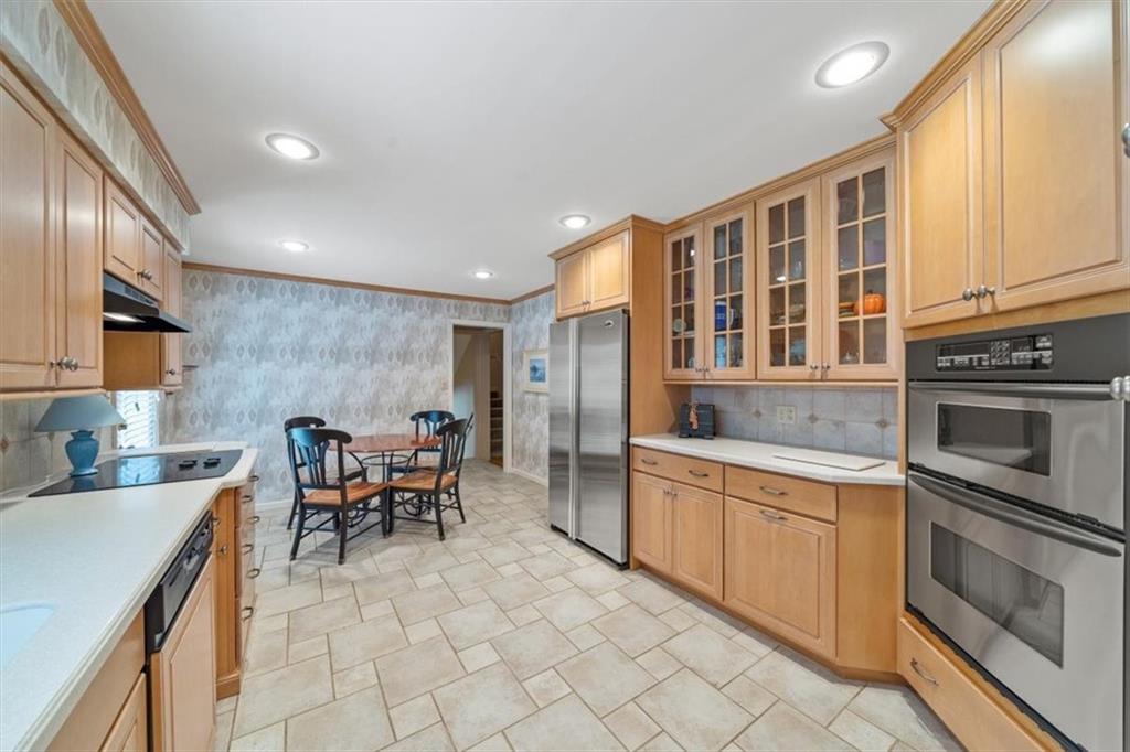 5211 W 79th Terrace