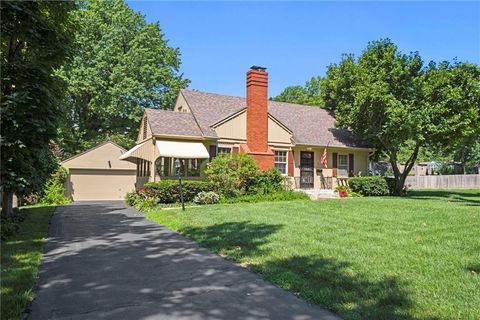 Photo of 5324 Fairway Road, Fairway, KS 66205 (MLS # 2623418)