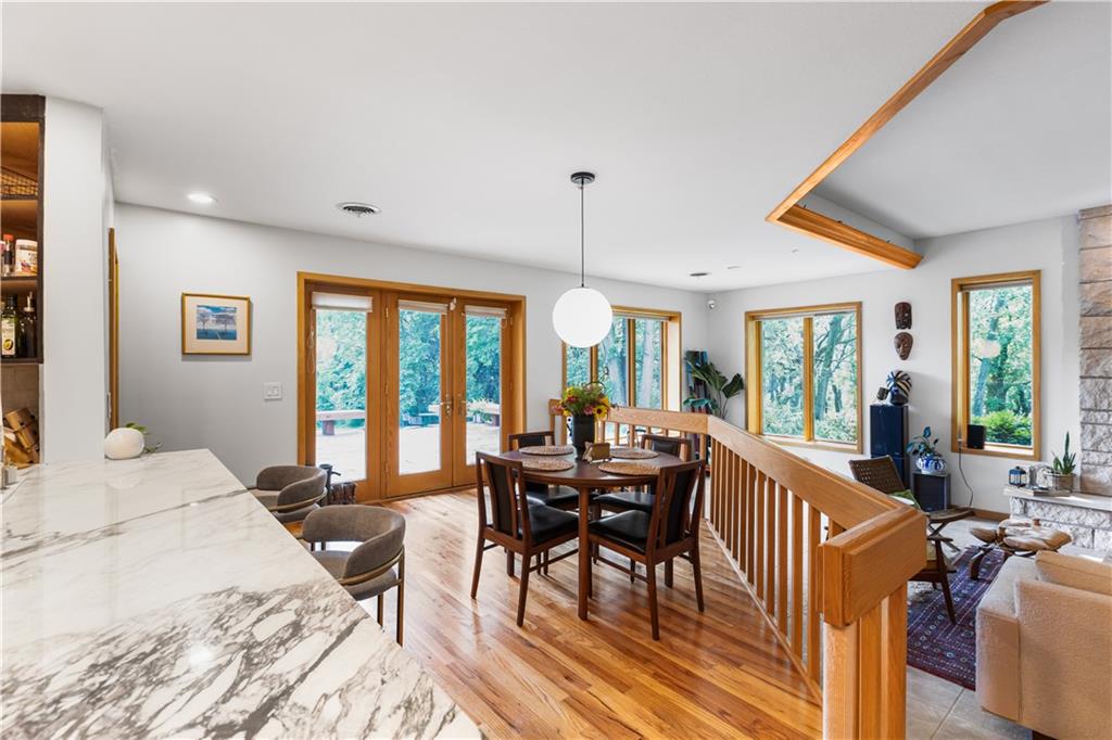 St Joseph, Missouri 64505, United States, 3 Bedrooms Bedrooms, ,4 BathroomsBathrooms,Residential,Active,189715