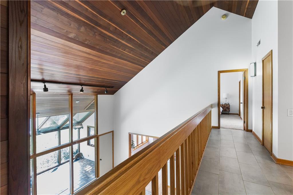 St Joseph, Missouri 64505, United States, 3 Bedrooms Bedrooms, ,4 BathroomsBathrooms,Residential,Active,189715