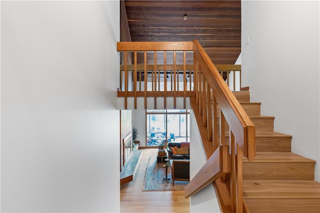 St Joseph, Missouri 64505, United States, 3 Bedrooms Bedrooms, ,4 BathroomsBathrooms,Residential,Active,189715