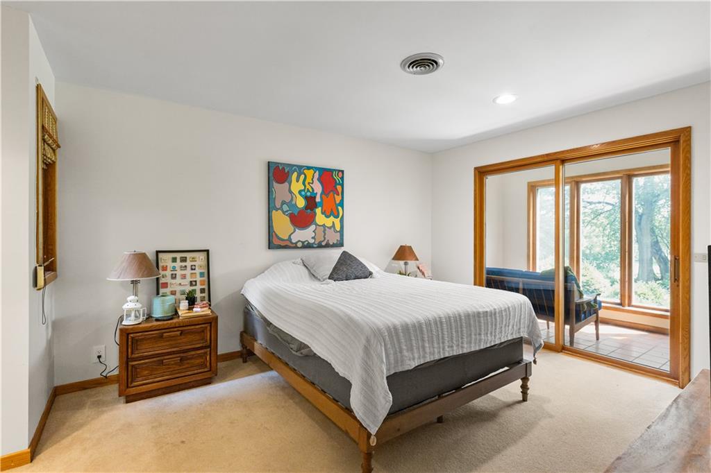 St Joseph, Missouri 64505, United States, 3 Bedrooms Bedrooms, ,4 BathroomsBathrooms,Residential,Active,189715