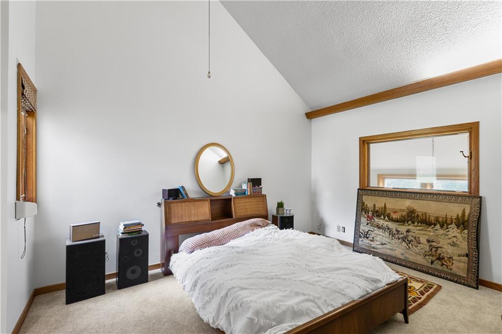 St Joseph, Missouri 64505, United States, 3 Bedrooms Bedrooms, ,4 BathroomsBathrooms,Residential,Active,189715