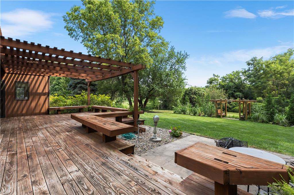 St Joseph, Missouri 64505, United States, 3 Bedrooms Bedrooms, ,4 BathroomsBathrooms,Residential,Active,189715