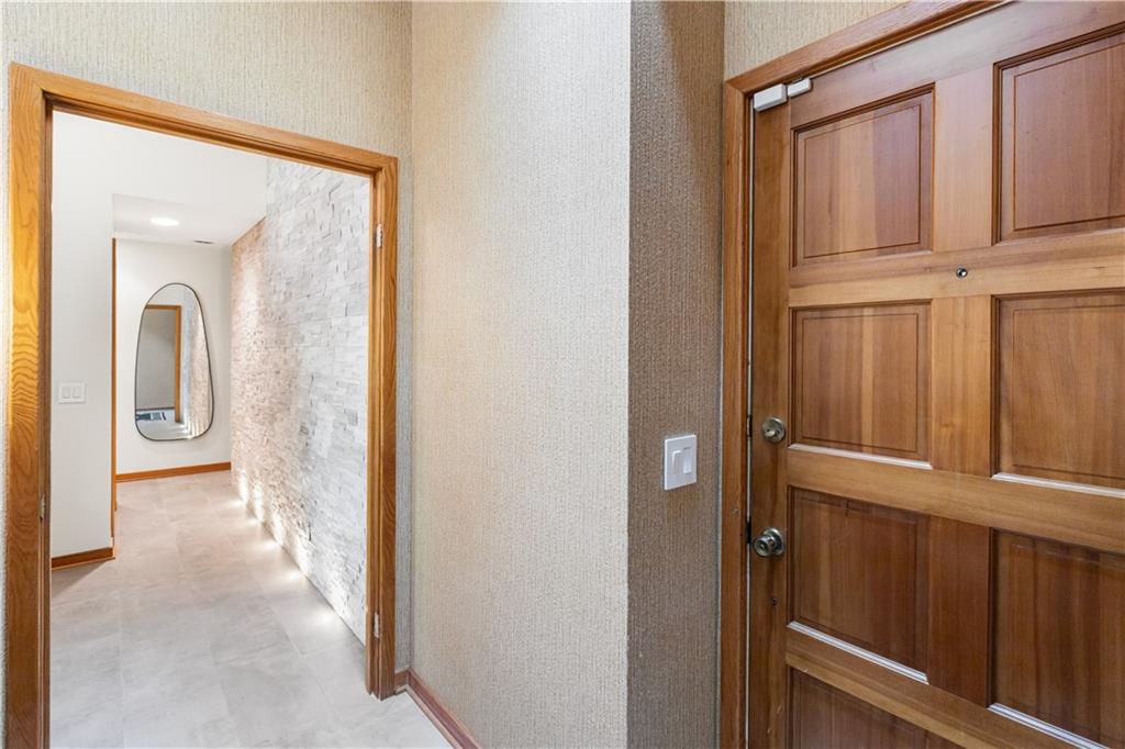 St Joseph, Missouri 64505, United States, 3 Bedrooms Bedrooms, ,4 BathroomsBathrooms,Residential,Active,189715