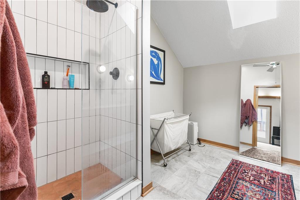 St Joseph, Missouri 64505, United States, 3 Bedrooms Bedrooms, ,4 BathroomsBathrooms,Residential,Active,189715