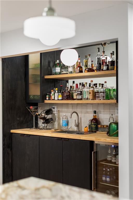 St Joseph, Missouri 64505, United States, 3 Bedrooms Bedrooms, ,4 BathroomsBathrooms,Residential,Active,189715