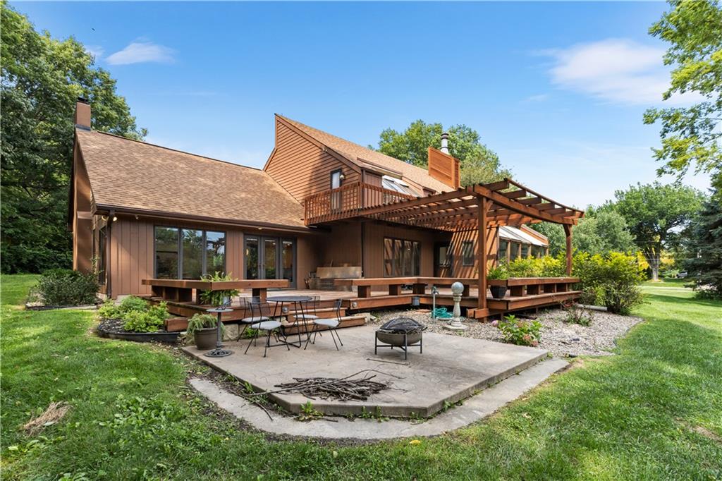 St Joseph, Missouri 64505, United States, 3 Bedrooms Bedrooms, ,4 BathroomsBathrooms,Residential,Active,189715