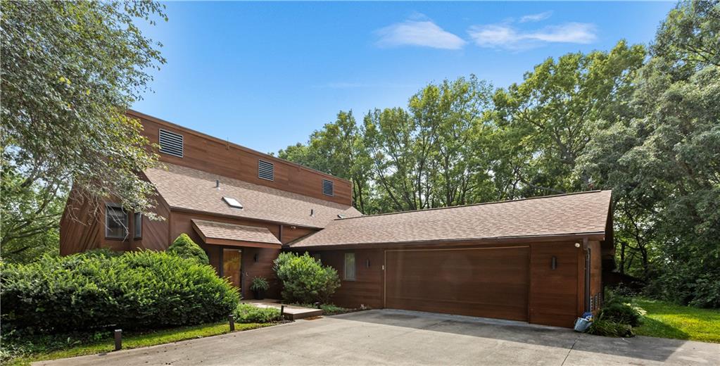 St Joseph, Missouri 64505, United States, 3 Bedrooms Bedrooms, ,4 BathroomsBathrooms,Residential,Active,189715