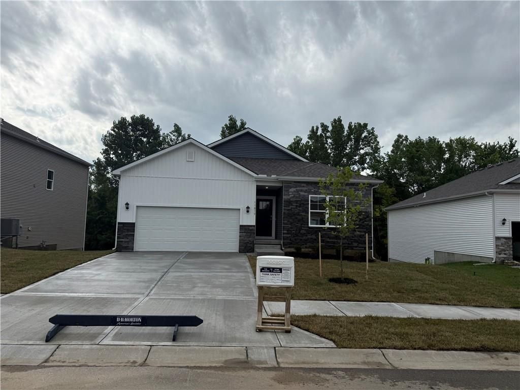 Photo of 705 Solstice Circle, Belton, MO 64012 (MLS # 2618904)