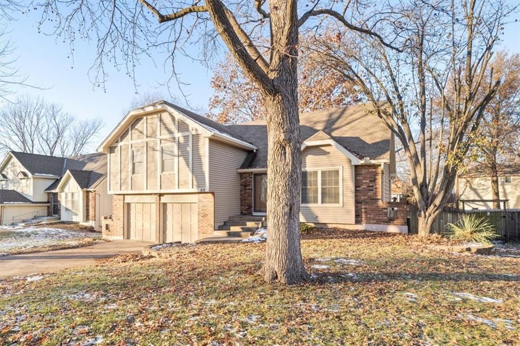 816 E Northview Street