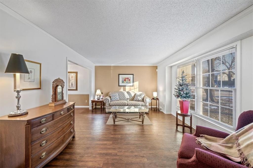 816 E Northview Street