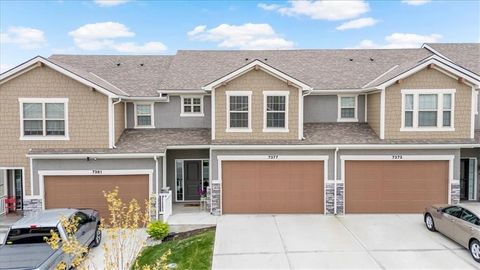 7377 Grand Slam Street Unit 32 C, Parkville, MO 64152 - #: 2544045