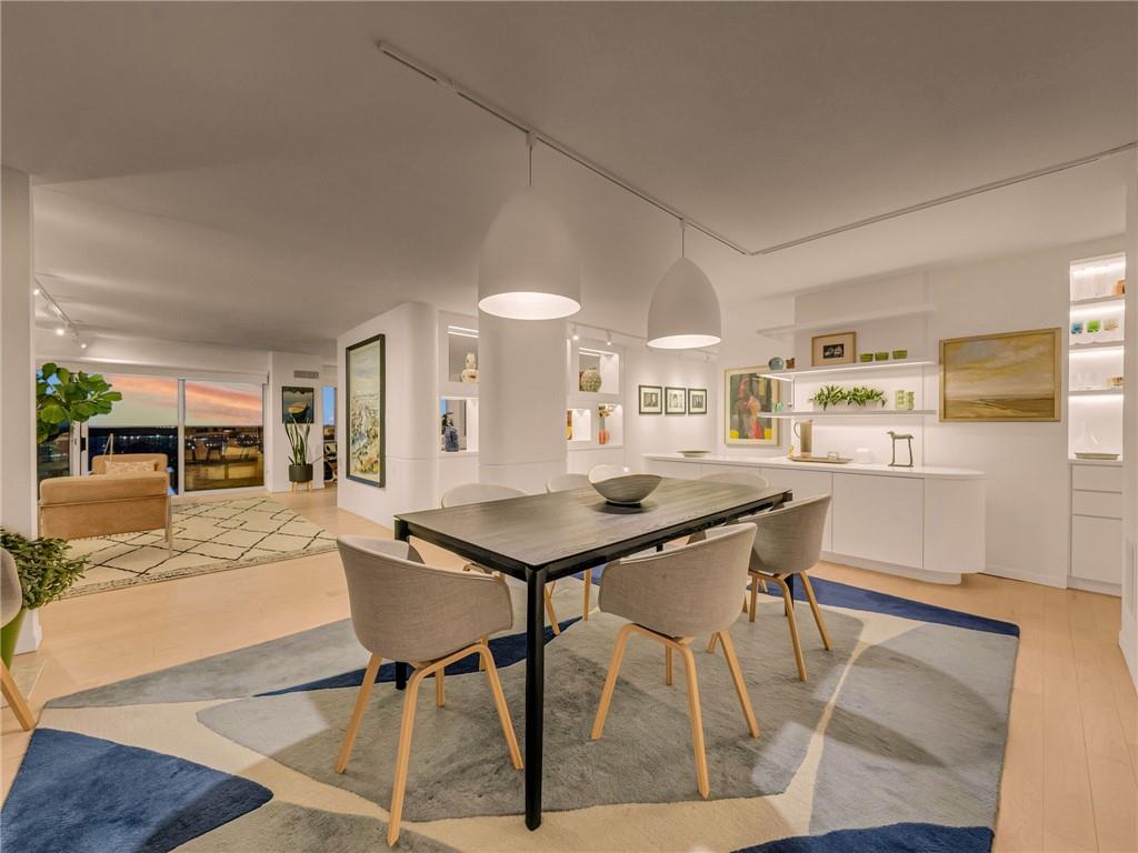 2510 Grand Boulevard 1702-03