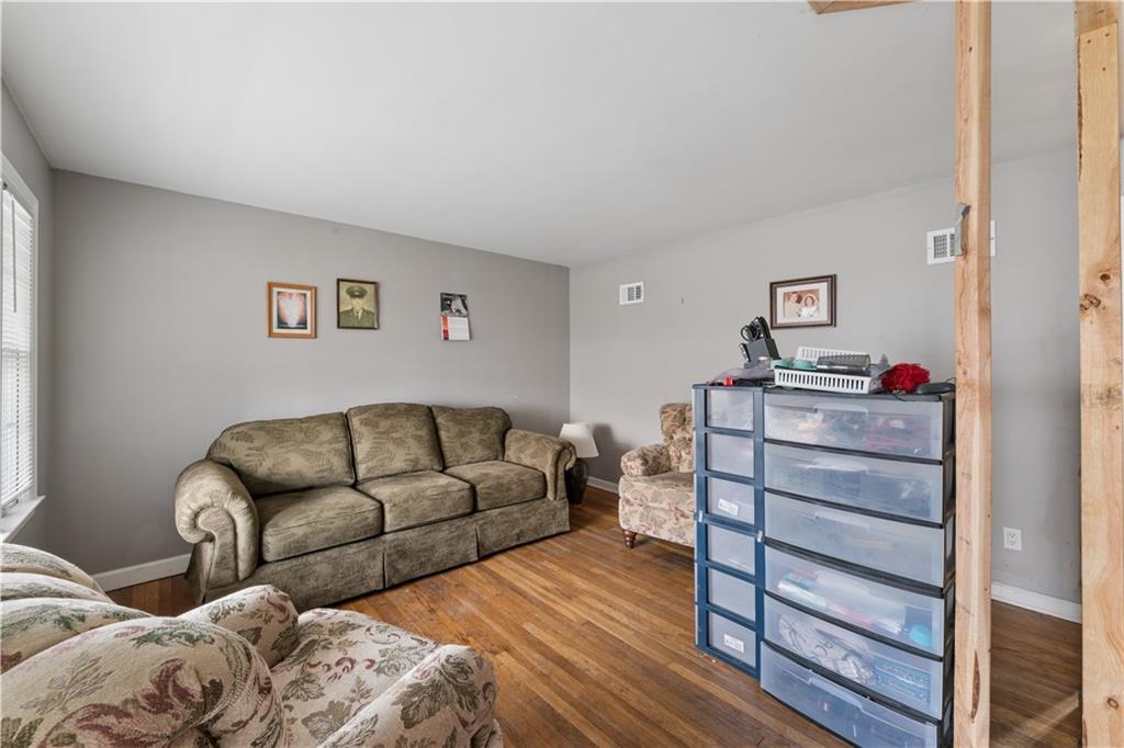 113 N Broadway Street