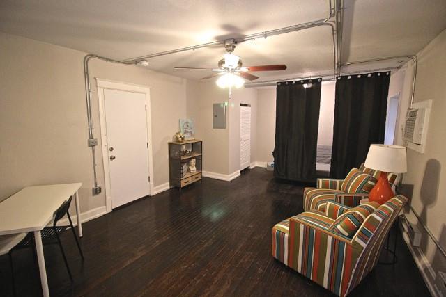 3201-3211 Broadway Street