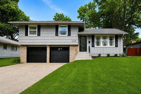 Photo of 4208 S Osage Street, Independence, MO 64055 (MLS # 2633573)