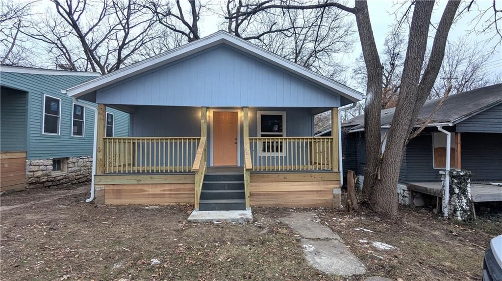 Photo of 3403 E 62nd Street, Kansas City, MO 64130 (MLS # 2592138)