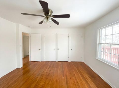 Tiny photo for 804 Sunset Avenue, Liberty, MO 64068 (MLS # 2601725)