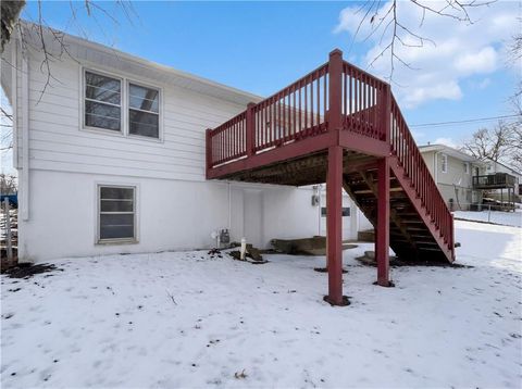 Tiny photo for 804 Sunset Avenue, Liberty, MO 64068 (MLS # 2601725)