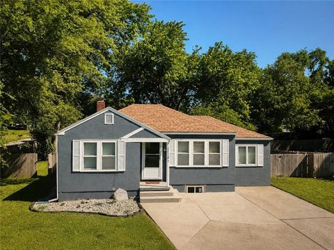 Photo of 3718 Gibbs Road, Kansas City, KS 66106 (MLS # 2619623)