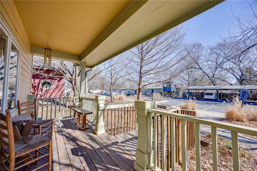 1226 Delaware Street 12