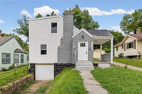 Photo of 2630 N 22nd Street, Kansas City, KS 66104 (MLS # 2636452)