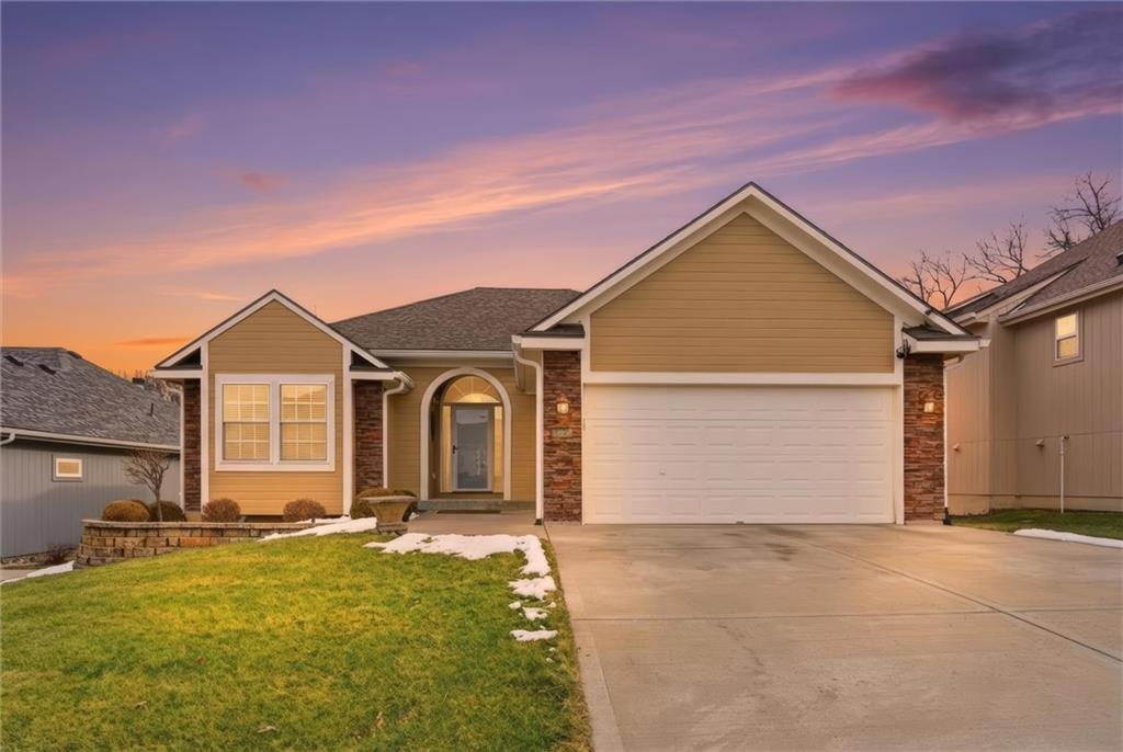 7101 N Cypress Avenue