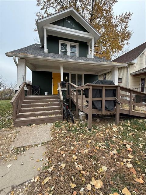 2005 Spruce Avenue Kansas City MO 64127