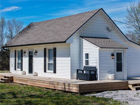 690 NE County Rd 15504 Road, Archie, MO 64725 - MLS#: 2609975