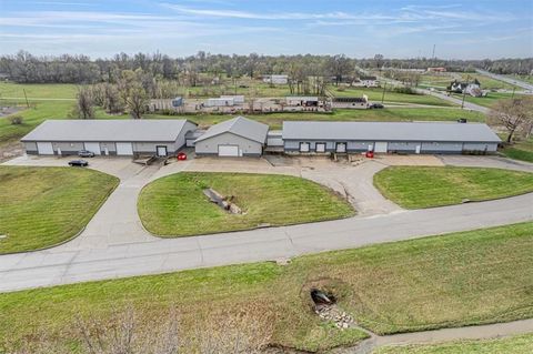 1403 N Jesse James Road Excelsior Springs MO 64024