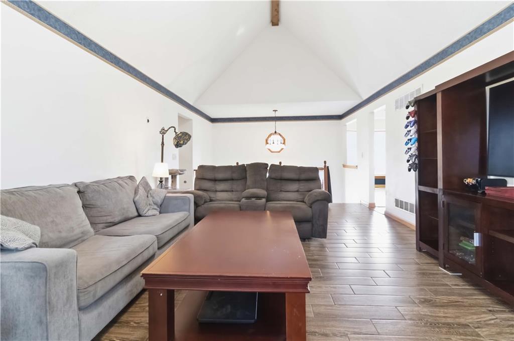 5714 Creekview Drive