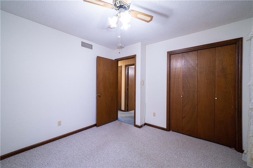 St Joseph, Missouri 64504, United States, 3 Bedrooms Bedrooms, ,2 BathroomsBathrooms,Residential,Active,252121