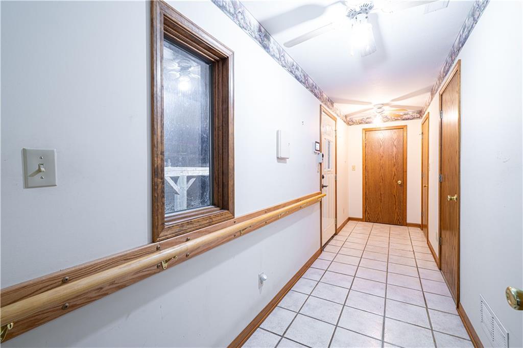 St Joseph, Missouri 64504, United States, 3 Bedrooms Bedrooms, ,2 BathroomsBathrooms,Residential,Active,252121