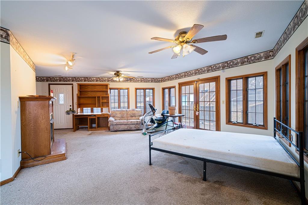 St Joseph, Missouri 64504, United States, 3 Bedrooms Bedrooms, ,2 BathroomsBathrooms,Residential,Active,252121