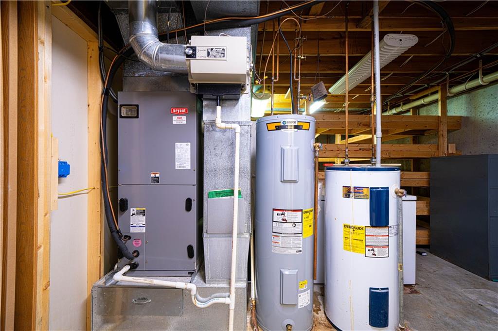 St Joseph, Missouri 64504, United States, 3 Bedrooms Bedrooms, ,2 BathroomsBathrooms,Residential,Active,252121