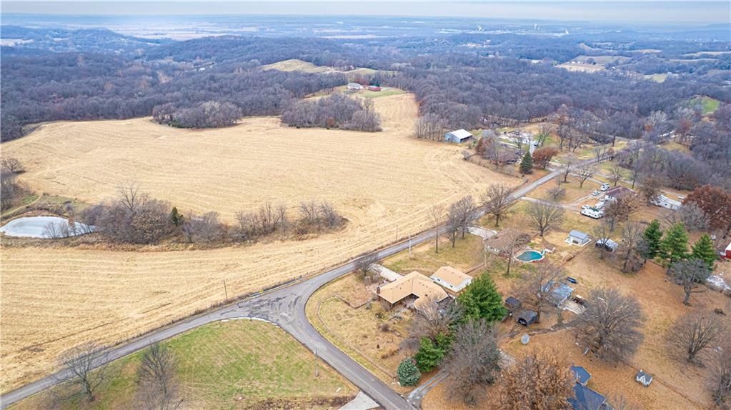 St Joseph, Missouri 64504, United States, 3 Bedrooms Bedrooms, ,2 BathroomsBathrooms,Residential,Active,252121