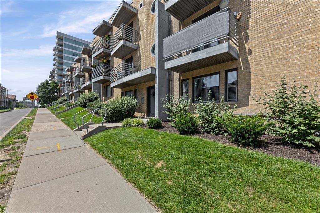 4528 N Broadway Boulevard 1N