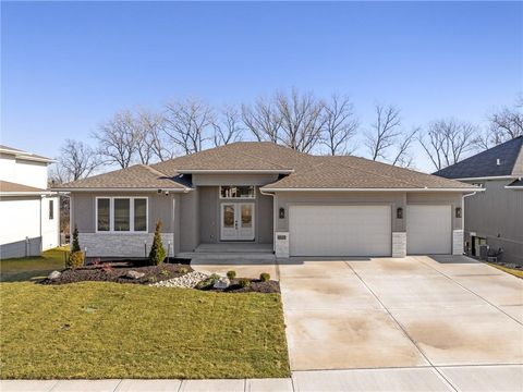 8937 Shady Bend Road Lenexa KS 66227