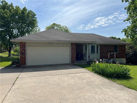 5909 N Broadway Street, Gladstone, MO 64118 - #: 2619568