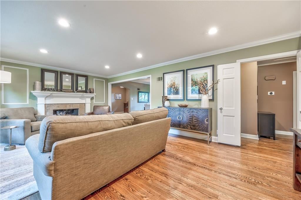 5401 W 65th Place