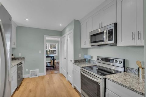 936 E Gregory Boulevard, Kansas City, MO 64131 - #: 2532930